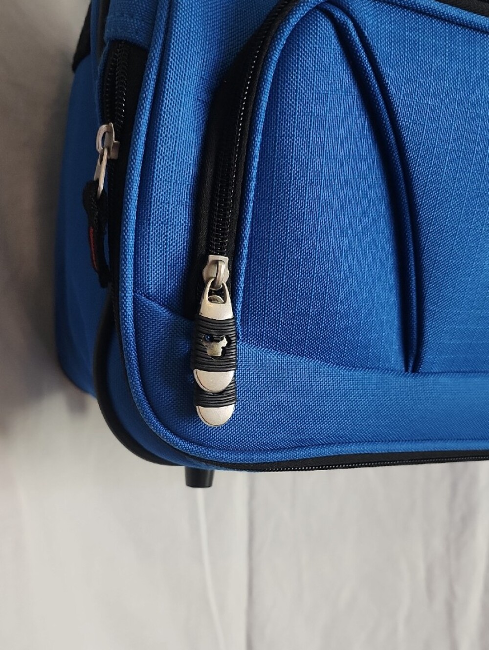 Disney Mickey Mouse Blue Crossbody Travel Bag with Embroidered Logo - Picture 3 of 10